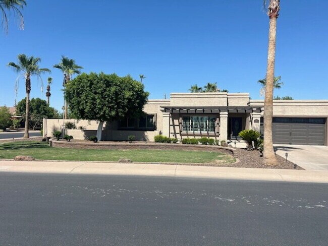 Building Photo - 4037 S Taylor Dr Rental