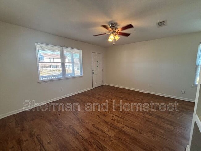 Photo - 313 Lake Ave