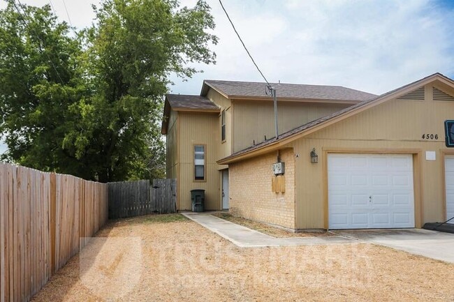 Photo - 4506 A Lago Cir