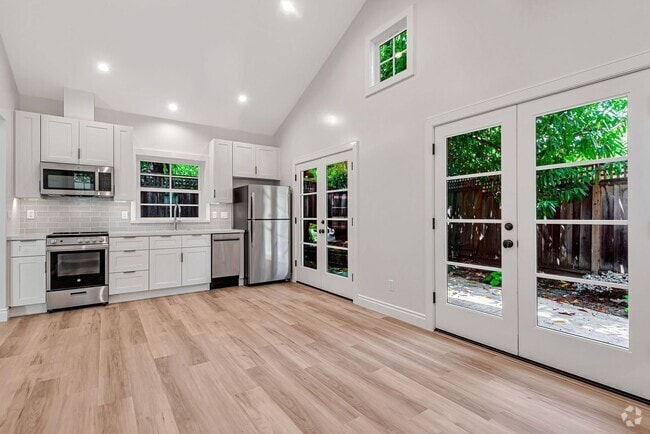 Building Photo - 1545 Laurel Pl Unit ADU Rental