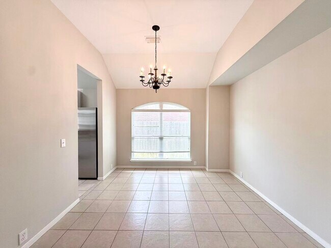 Photo - 9006 Sundown Dr