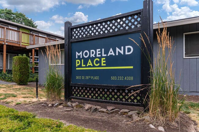 Moreland Place Apartments - Moreland Place Apartments