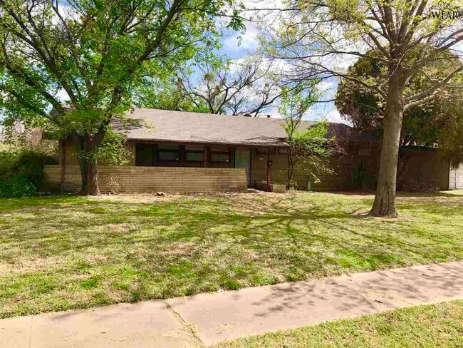 Building Photo - 4401 Hughes Dr Rental