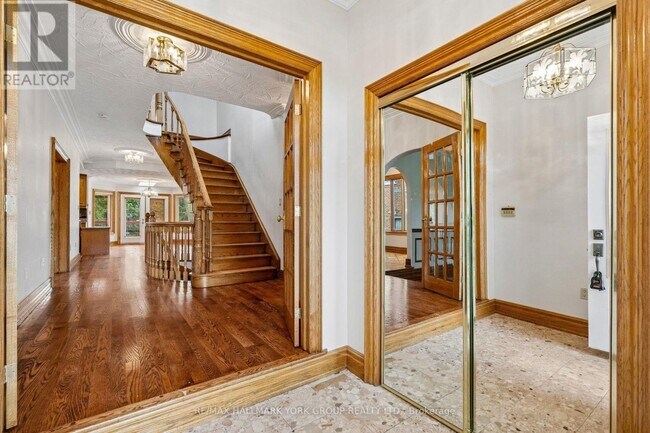 Photo - 185 Goulding Ave