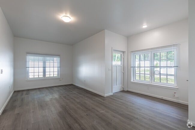 3BR, 2BA - Living Room