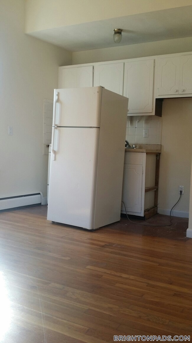 Photo - 160 N Beacon St Unit 11