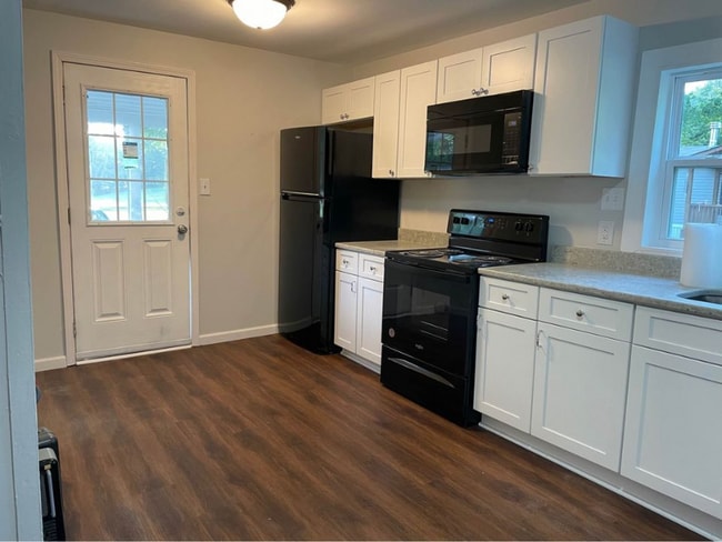 Photo - 3237 Kingston Hwy