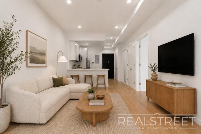 Photo - One-bedroom w. Balcony Unit 2B