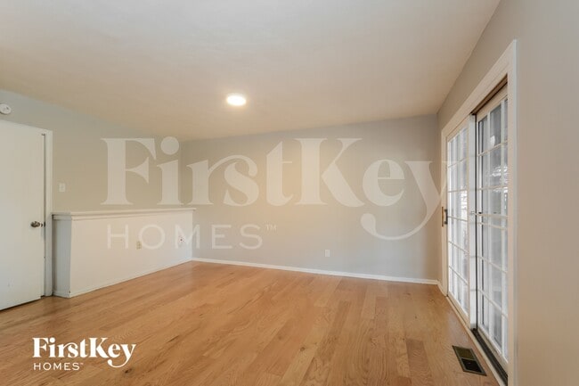 Photo - 4619 Villa Knoll Dr