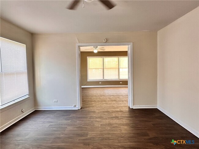 Photo - 1010 Academy St