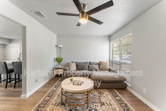 Photo - 7210 Cloverfield Ln