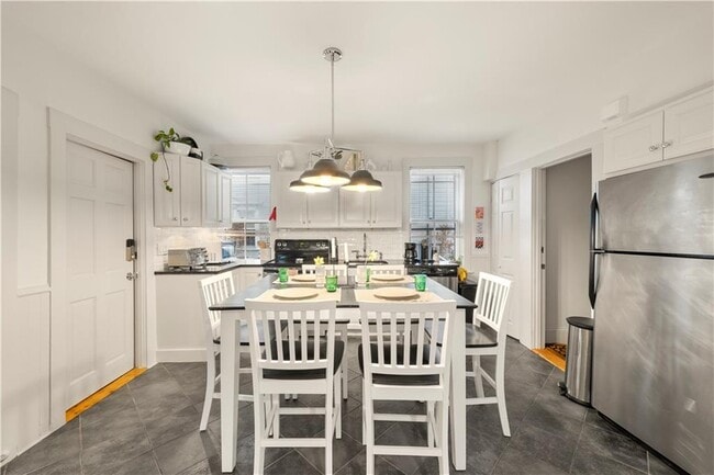 Photo - 33-35 Marsh St