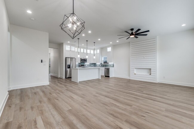 Photo - 2534 Southland St