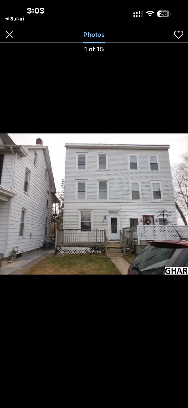 Building Photo - 121 Lucknow Rd