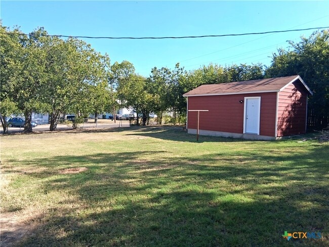 Photo - 902 Evetts Rd