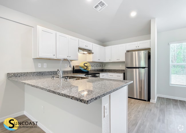 Building Photo - 1147 S Apopka Ave Rental