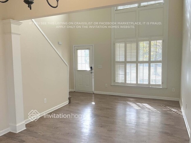 Photo - 1615 Heyford Cir NW