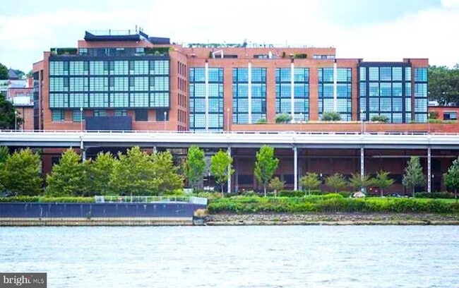 Photo - 3303 Water St NW Unidad 3L