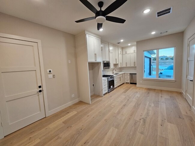 Photo - 390 Michael Ln Unit n/a