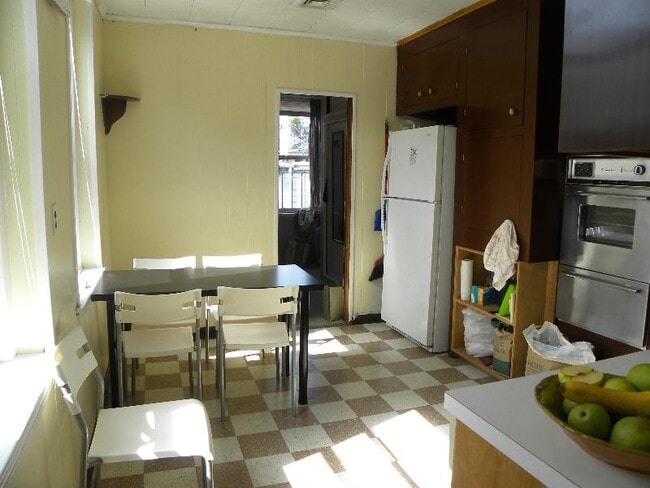 Photo - 92 Endicott St