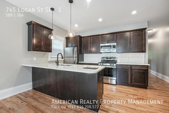 Photo - 745 Logan St SE Unit 1