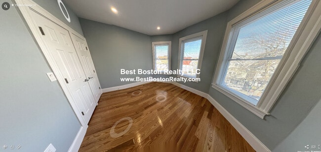 Photo - 75 Winchester St Unit 3