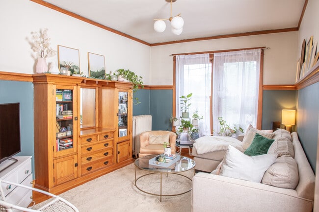 Photo - 1204 W Waveland Ave Unidad 1