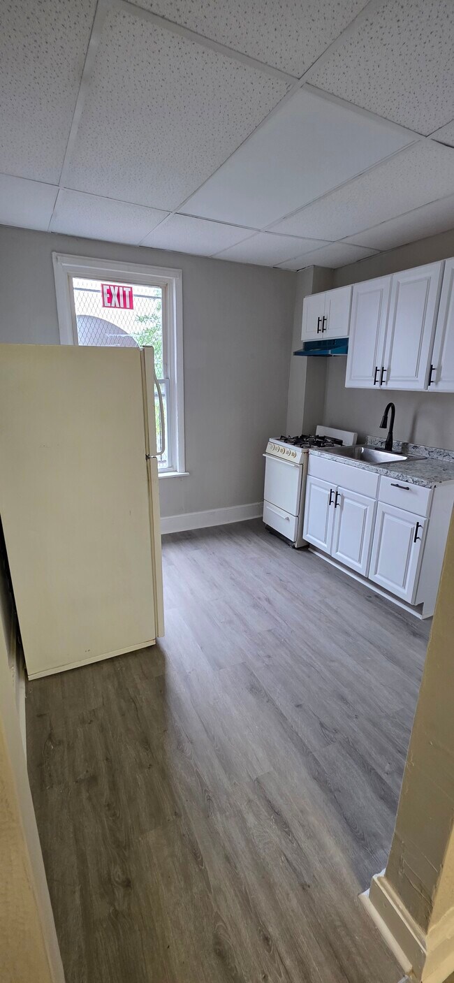 Photo - 1513 Edmondson Ave Unit Apt 3