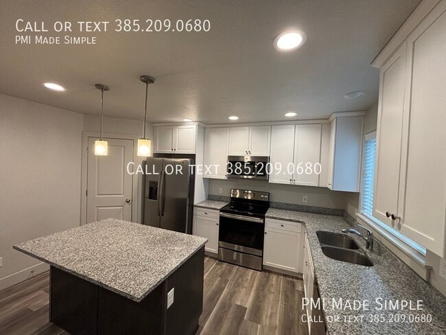 Building Photo - 1035 E 1020 S