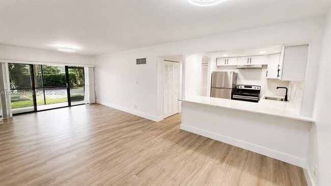 Photo - 5845 Washington St Unit 65