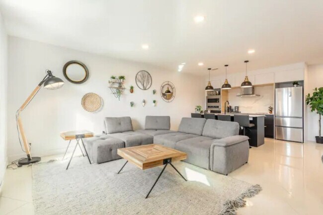 Photo - 4107 R. Saint-Denis Unit ID1061563P