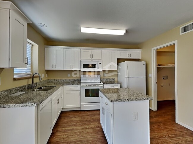 Photo - 8711 S 50th Ln