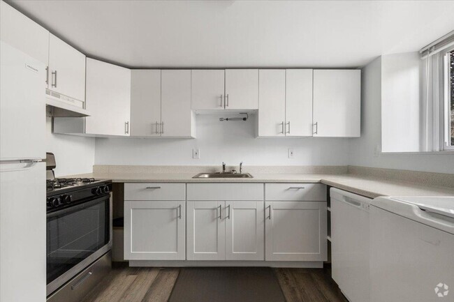 Building Photo - 219 Central Ave Unit 1 Rental