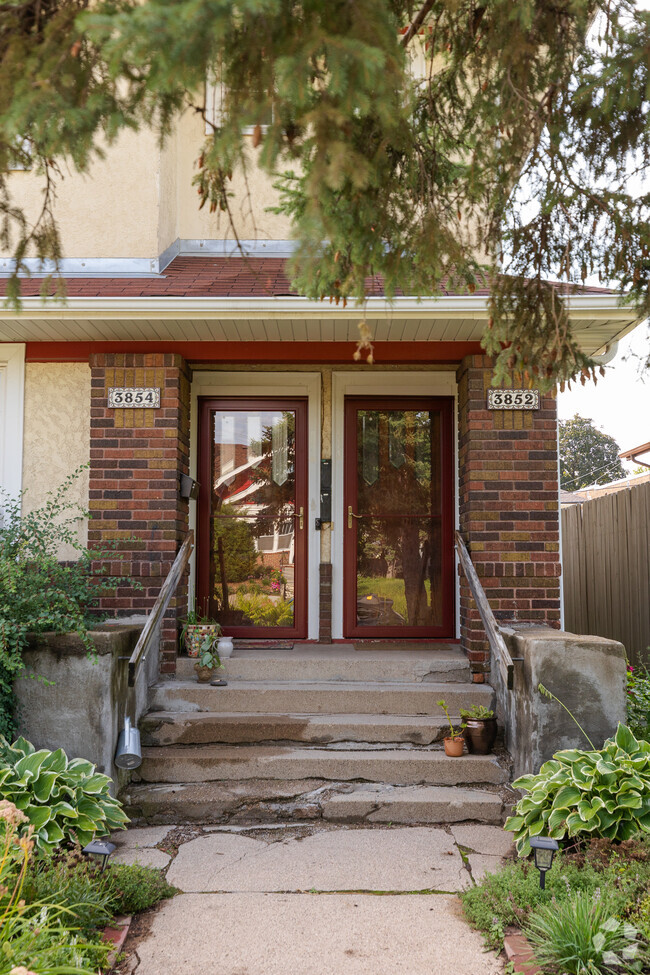 Building Photo - 3854 Elliot Ave Unit 3854 Rental