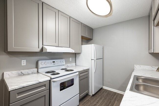 Cuyler Best Apartments