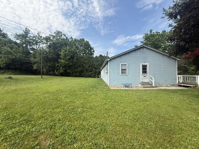 Photo - 891 N 4th St