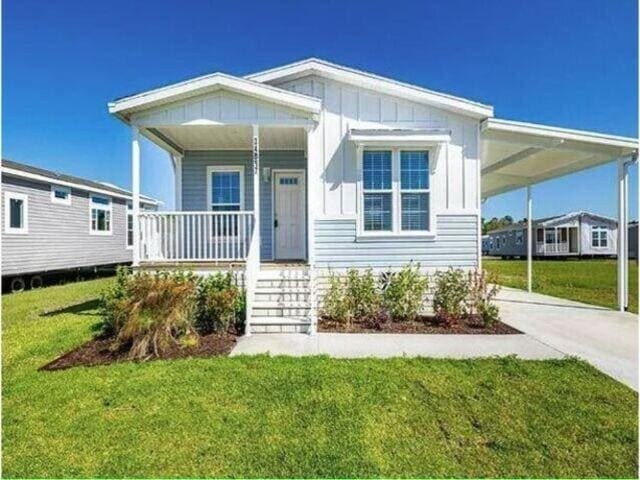 Photo - 2505 E Bay Dr House