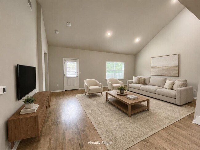 Photo - 2205 Bettylou Ln