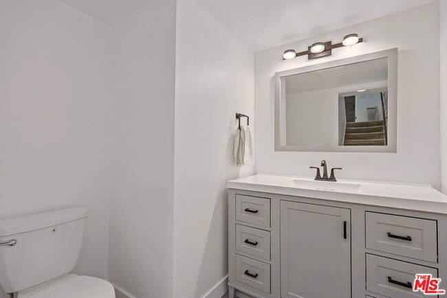 Photo - 4329 Redwood Ave