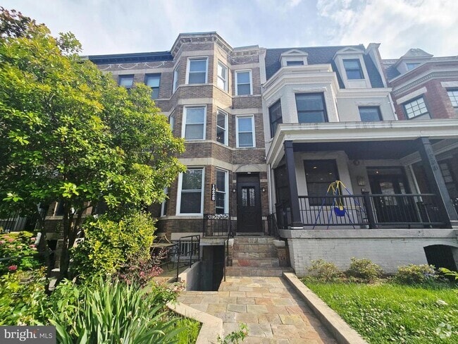 Building Photo - 1228 Fairmont St NW Rental
