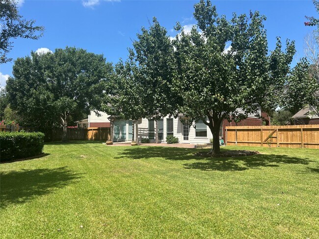 Photo - 3815 Shadow Knoll Ct
