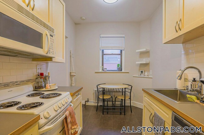 Photo - 11 Gorham St Unidad 9