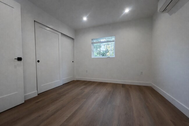Photo - 10435 Ashton Ave