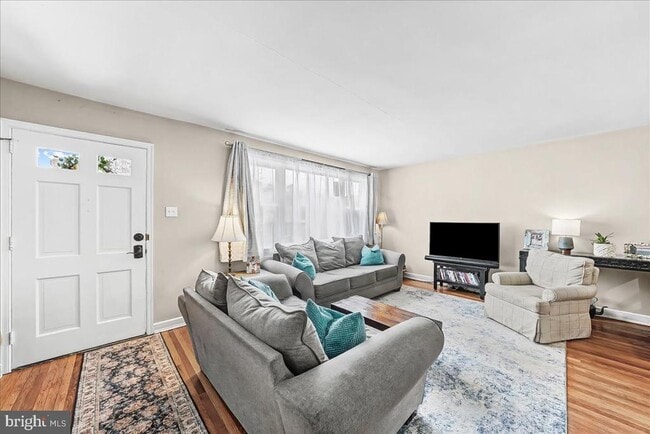 Photo - 4 S Chester Ave