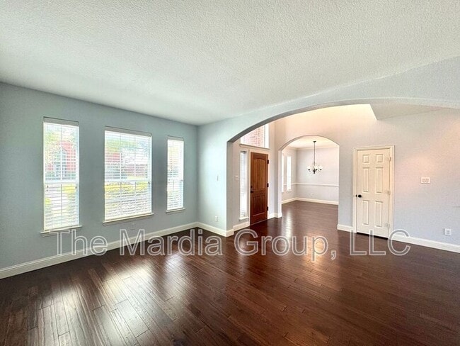 Photo - 1631 Clarke Springs Dr