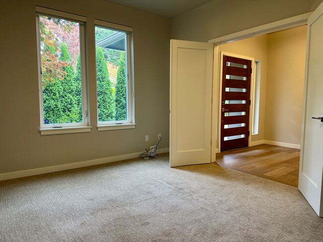 Photo - Beautiful 4 bedroom Kenmore Home with Ever...