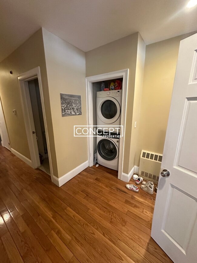 Photo - 44 Hillside St Unit 1GC