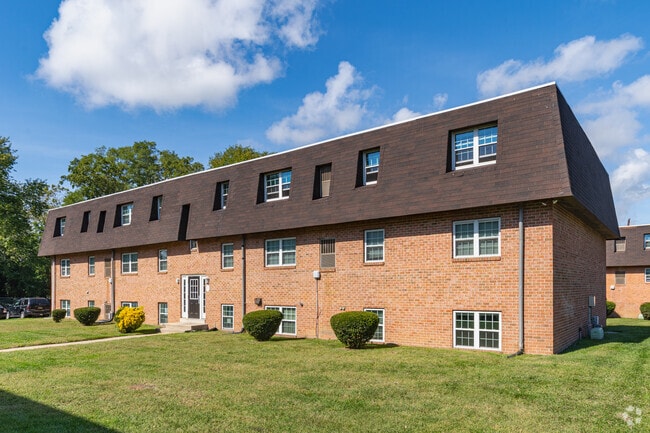 Towne Point Apartments
