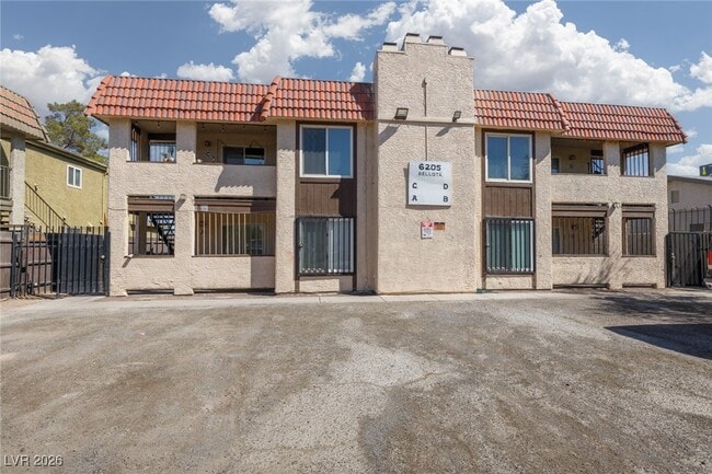 Building Photo - 6205 Bellota Dr