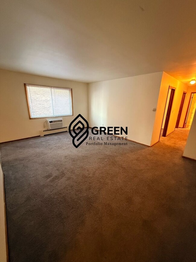 Building Photo - 450 S Dearborn Ave Unit 7